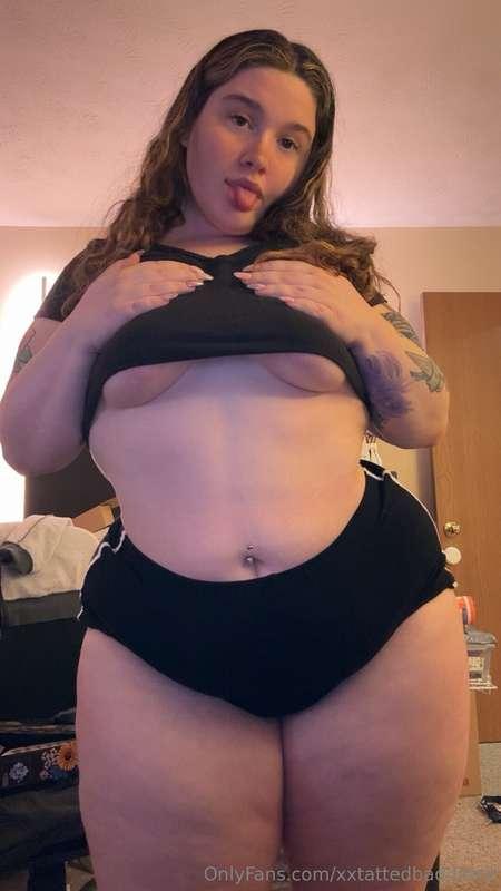 Let me bend over and you fuck me deal? 😋💦