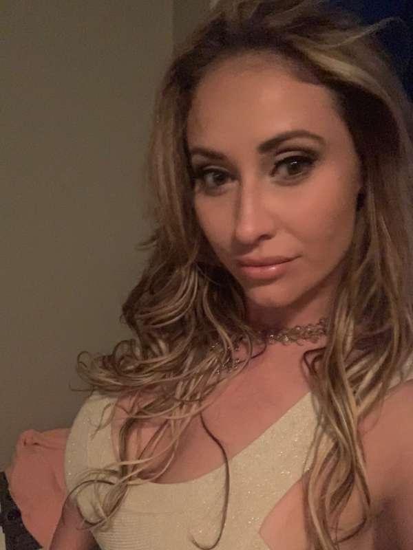 Just popping in to say hi, guys! How are you feeling??