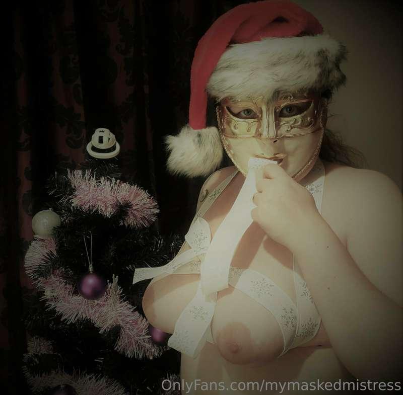 mymaskedmistress image #0