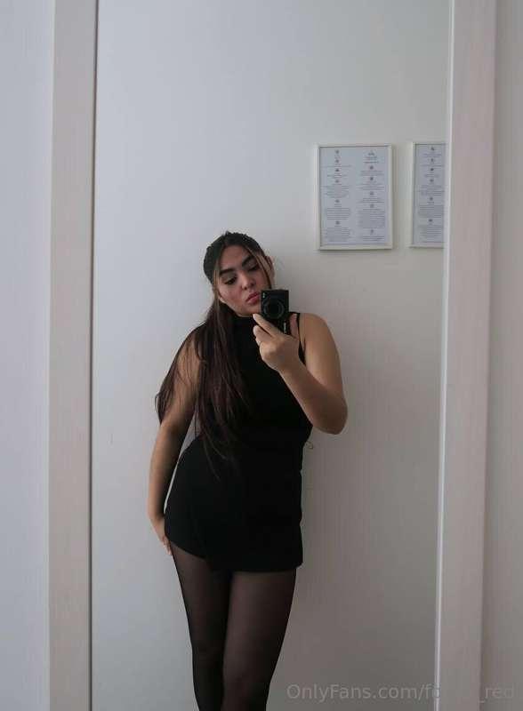 @kendalsmith who lives between Spain and Miami, with curves ..