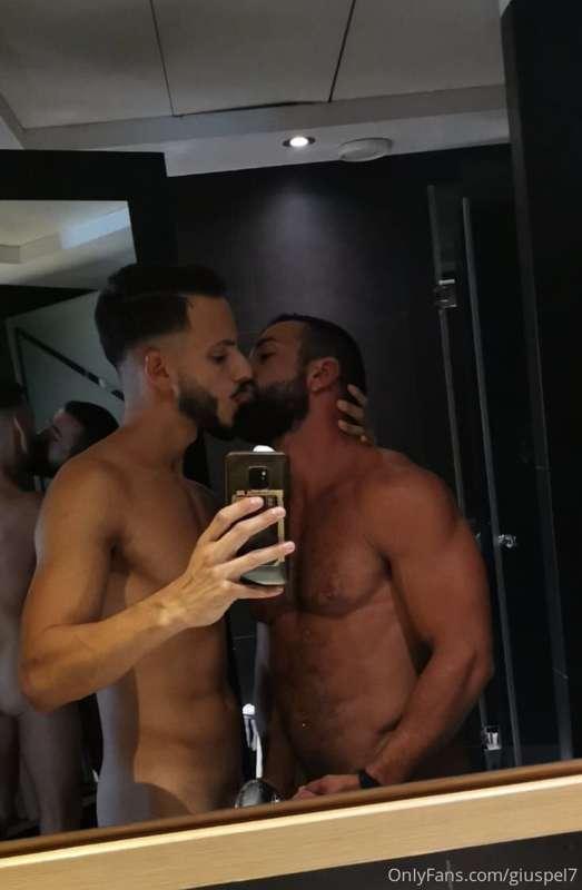 Hello guys,i want to introduce you @stallionfabio 

He is a ..