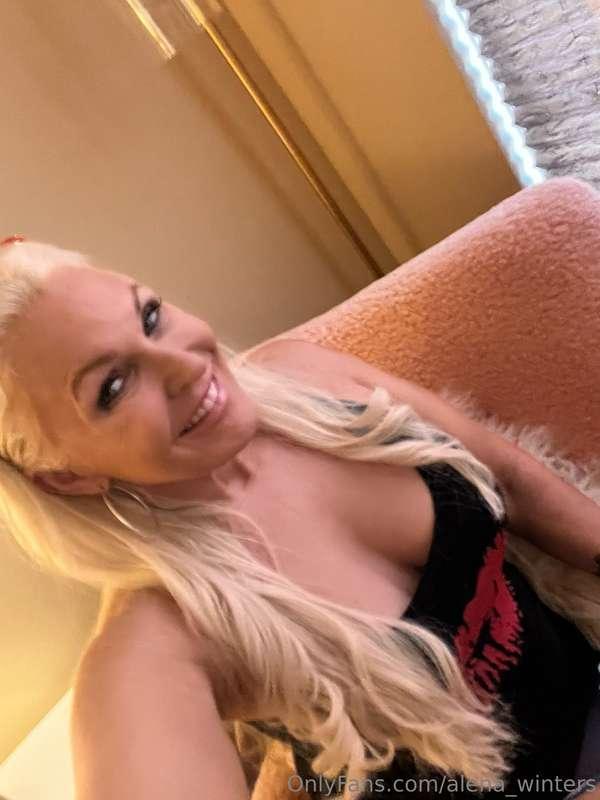 Are you busy? I want to have some fun. 😊😊