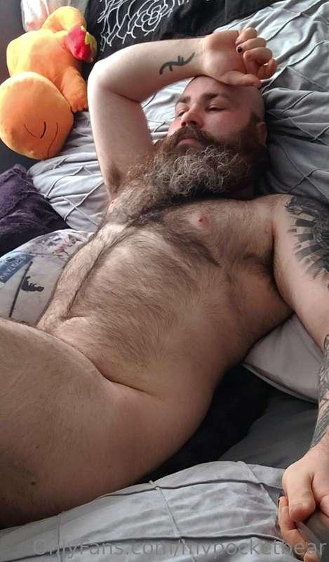 Let's take a selfie 🤳 part 2 🐻🥵  Would you play with this Da..