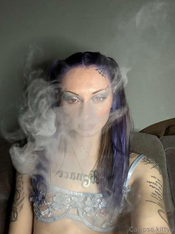 Smoke me out then eat me out