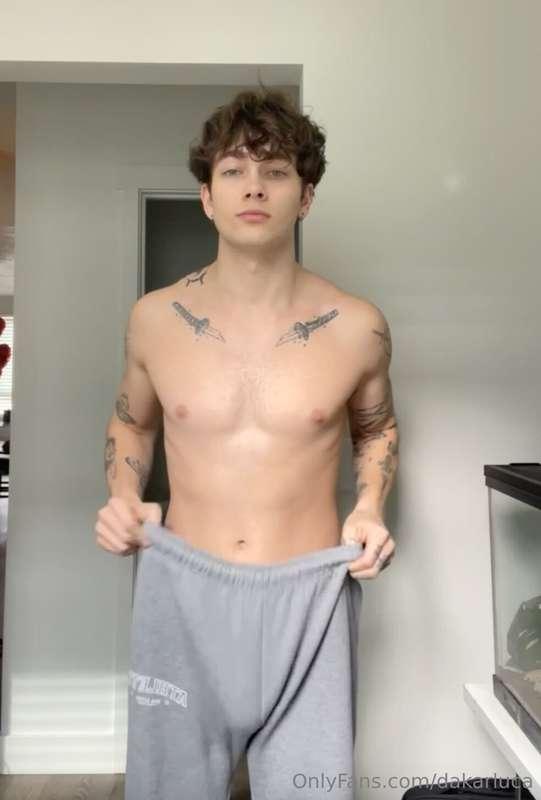 unlock to see me pull down my grey sweats
