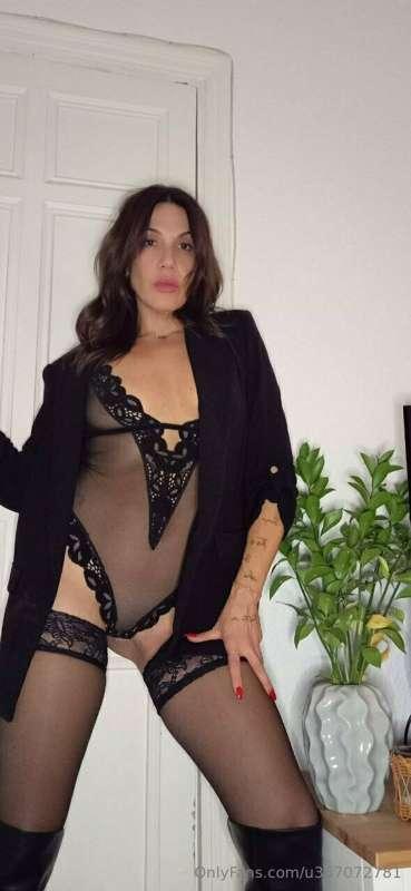 From the courtroom to the bedroom, I've got you covered! 😘