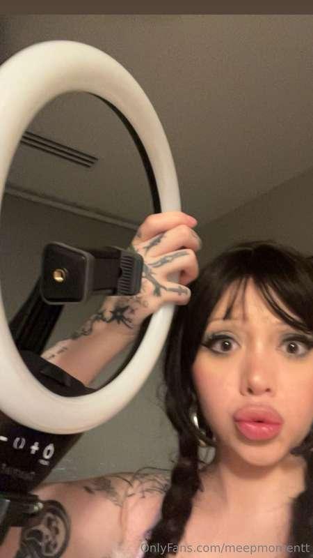 Sry guys my ring light stopped working and it threw me off 💔..