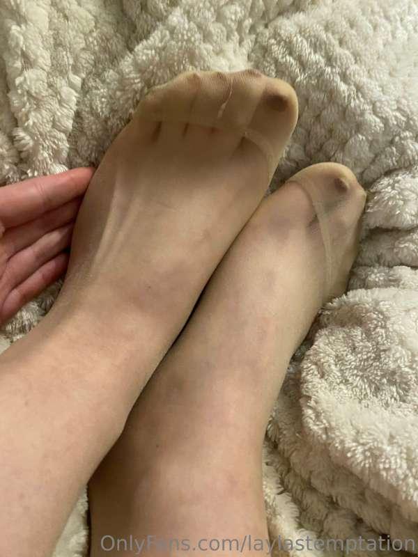 I haven’t posted some feet content in such a long time soooo..