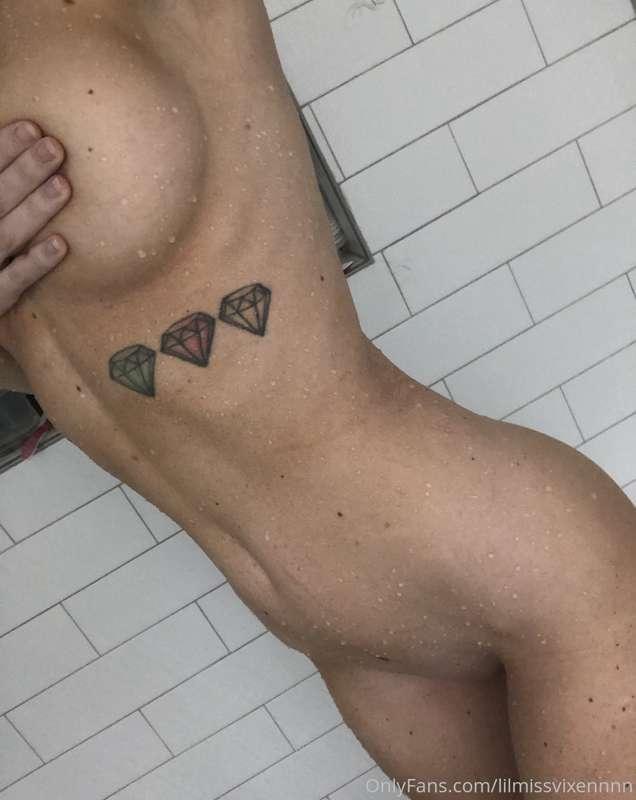 *i know u think about me in the shower* 💦