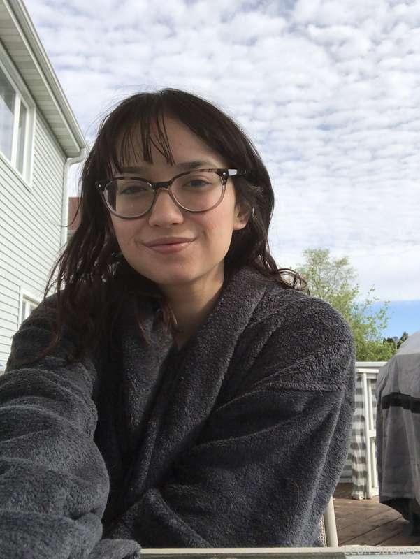 We chill outside on mornings. 🥰