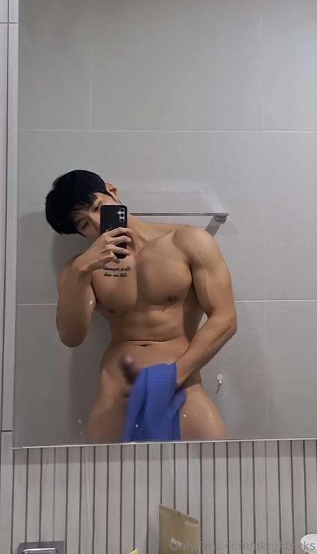 '오랜만의 화장실 바디체크를 하려 했지만 이번달 VIP메세지가 되어버린 건에 대하여'바디체크 하다가 갑자기 ..