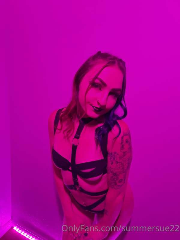 My name is summer and I love PINK 🖤💕✨ a little preview of wh..