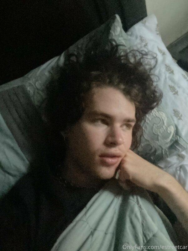 hey y’all it appears i’ve come down with food poisoning :(
s..
