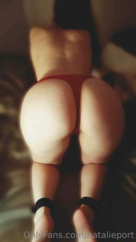 💋❤️ Your lady in red 💋❤️
🍑 SPECIAL GIFT 🍑
Tip me under this ..