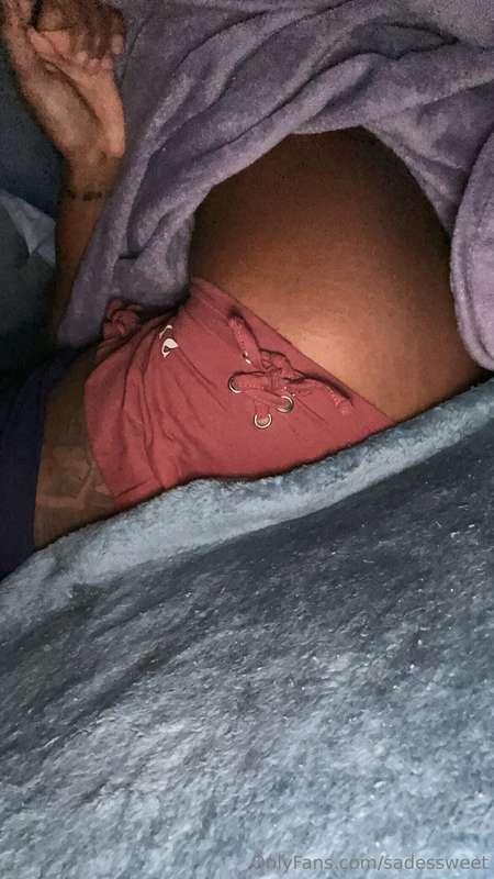 Like this post if your a fan of stretch marks ? 👀