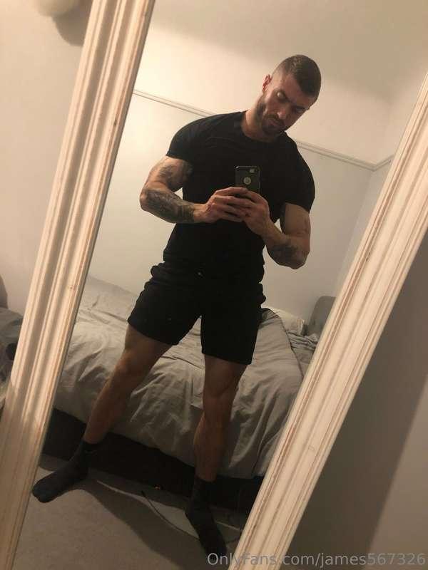 All black for the gym today 😈  Sometimes it slips out my sho..