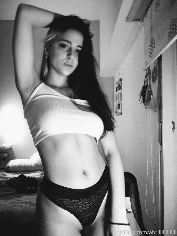 I'm looking for someone to keep me company for a while😈🙏🏻