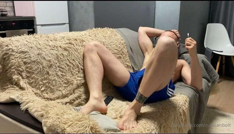 Hi new video with my face in you message 😈
