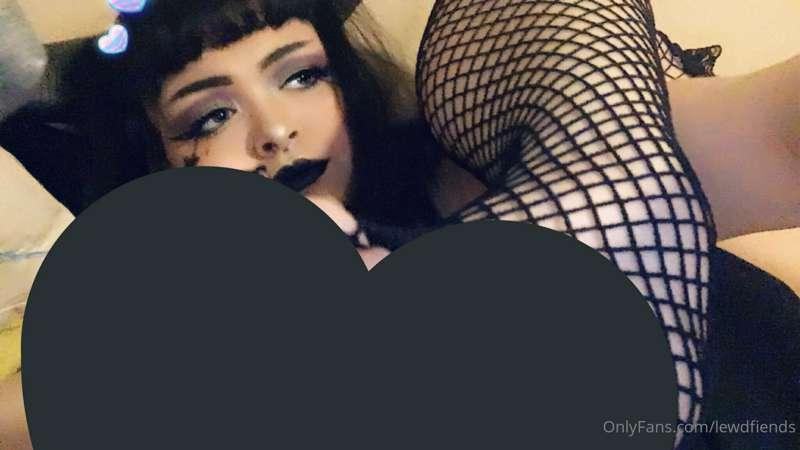 i found this old gem 👉👈