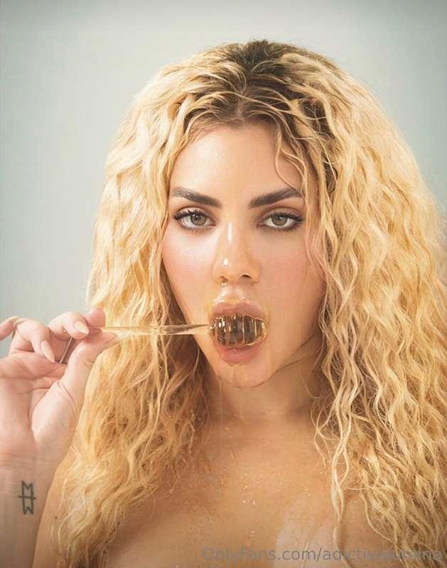 Imagine this is your 🍆 