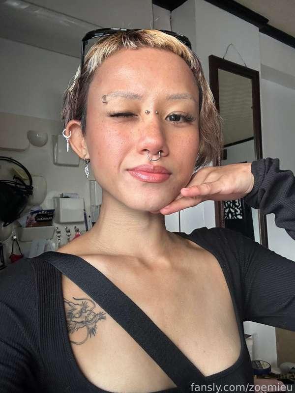 zoemieu image #1