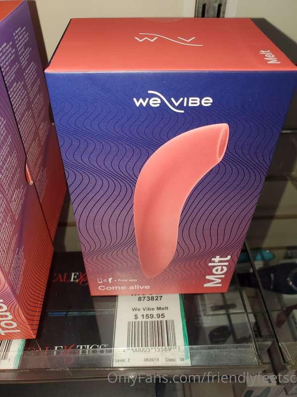 So I'm thinking about buying this toy 🤔 

It can be controll..