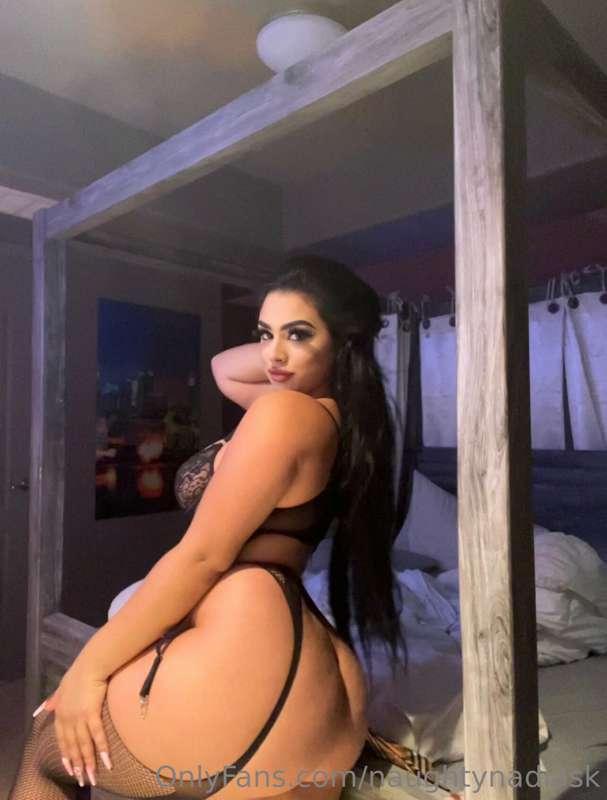 Woke up horny, so here's my ass.