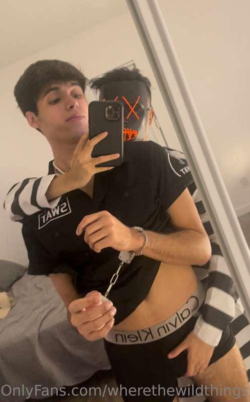 new video w/ @brandoncardoso 💦 my straight homie jerked me o..