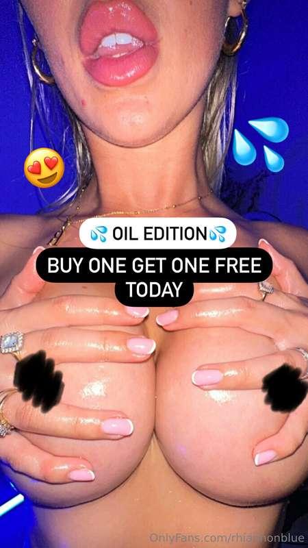 Who’s ready for tonight 😈💦  Buy a full length nude baby oil ..