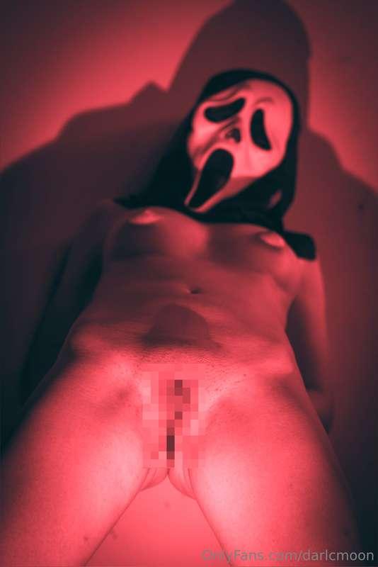 darlcmoon image #1