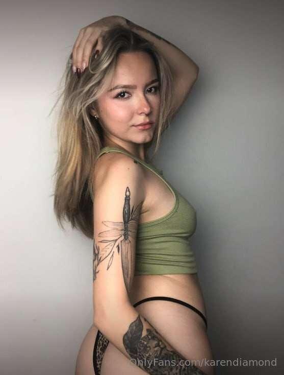 💦🍓 @ashley_madison18 🍓💦🔥I love giving myself pleasure, but I..