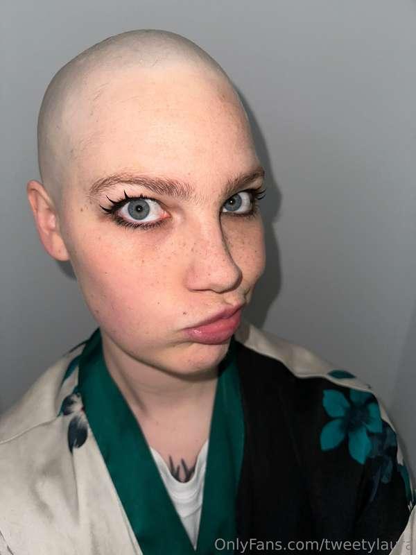I shaved ✌🏻✌🏻👀🤠