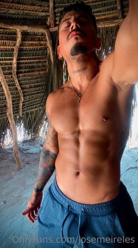 happy holy sunday 
https://onlyfans.com/josemeireles