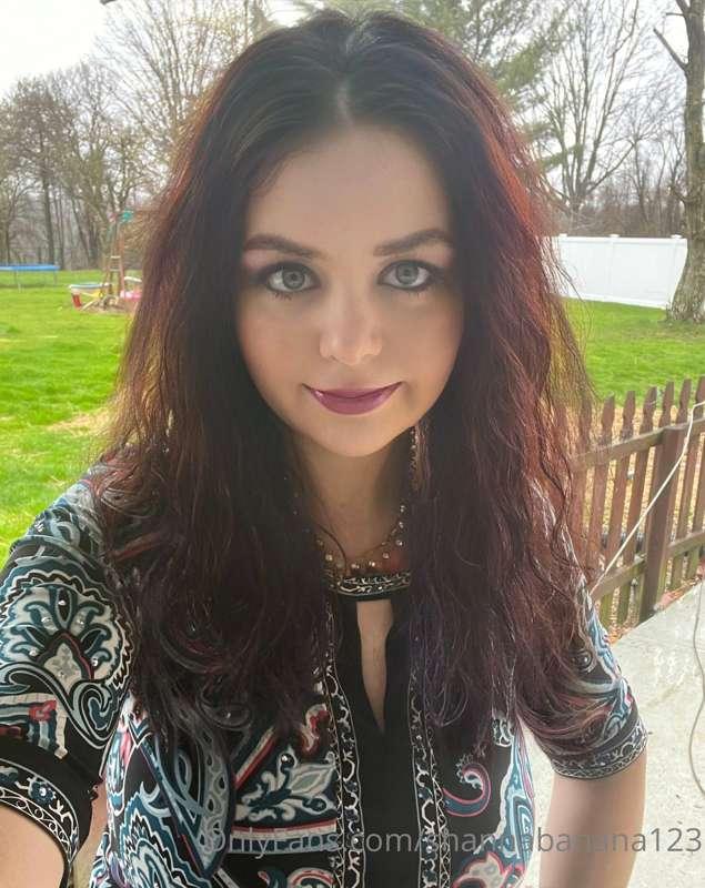 I hope you had a great week!! These are 2 pictures of me thi..