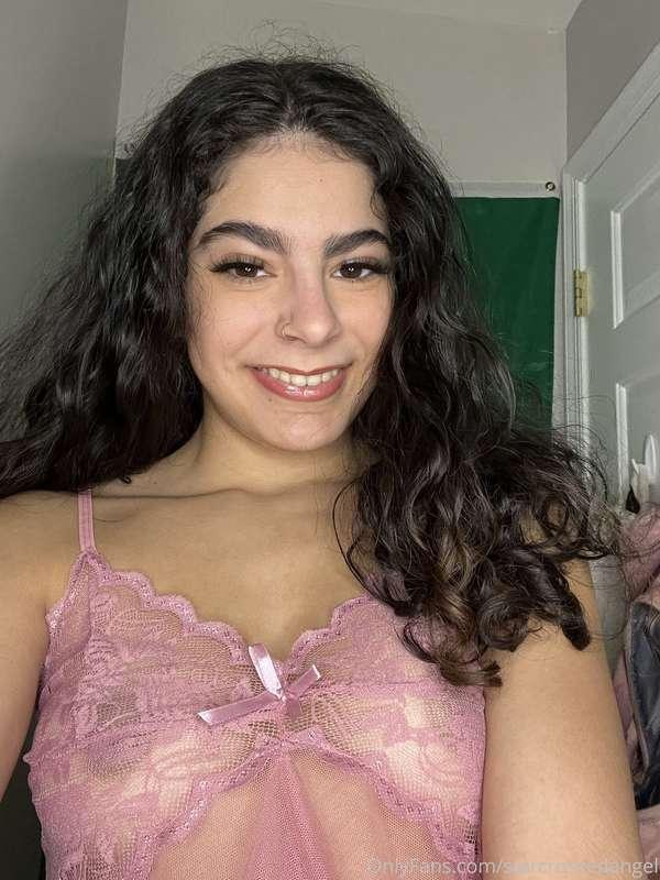 this lil dress is so cute💗