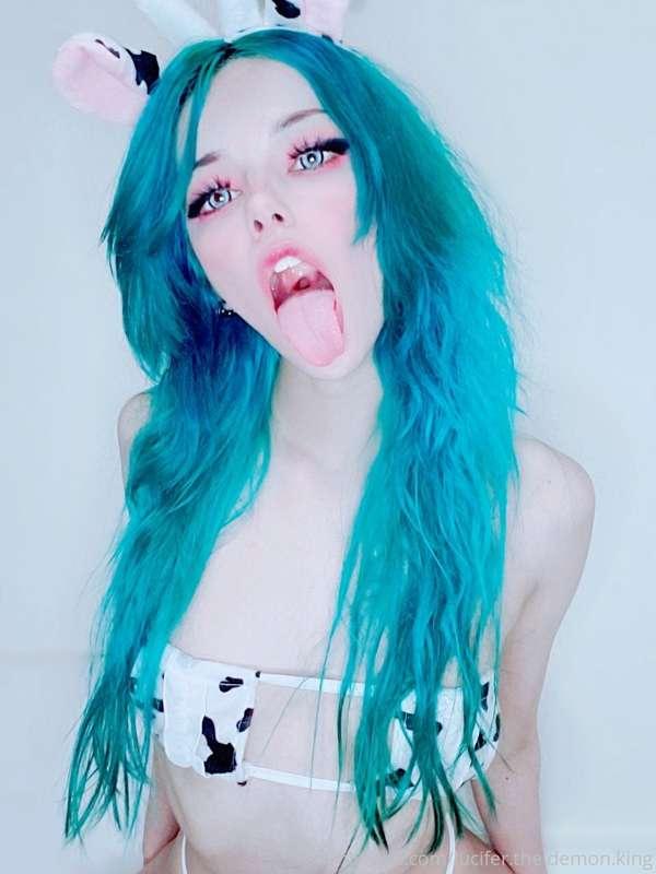 Cowtip ur cow gf <3 xoxo give meee ur milk :O