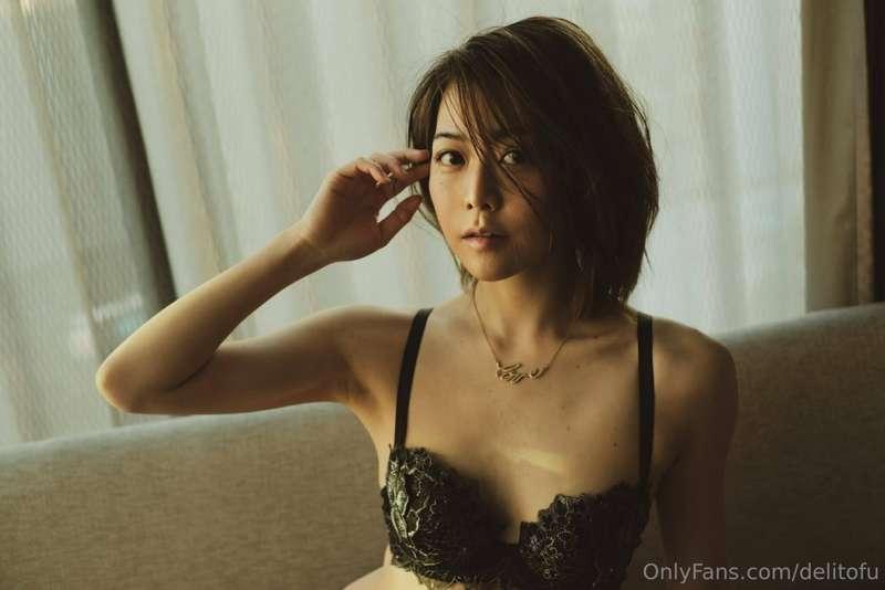 OnlyFansのファンの方のほとんどの方は知ってると思いますが、私は現在ヌードモデルのお仕事2割、風俗4割、水商売2割..