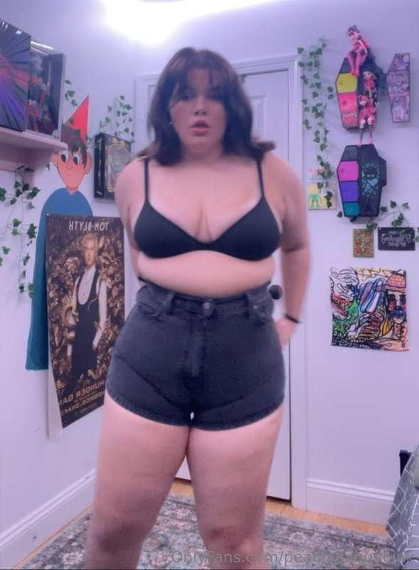 peachypiggyoink image #0