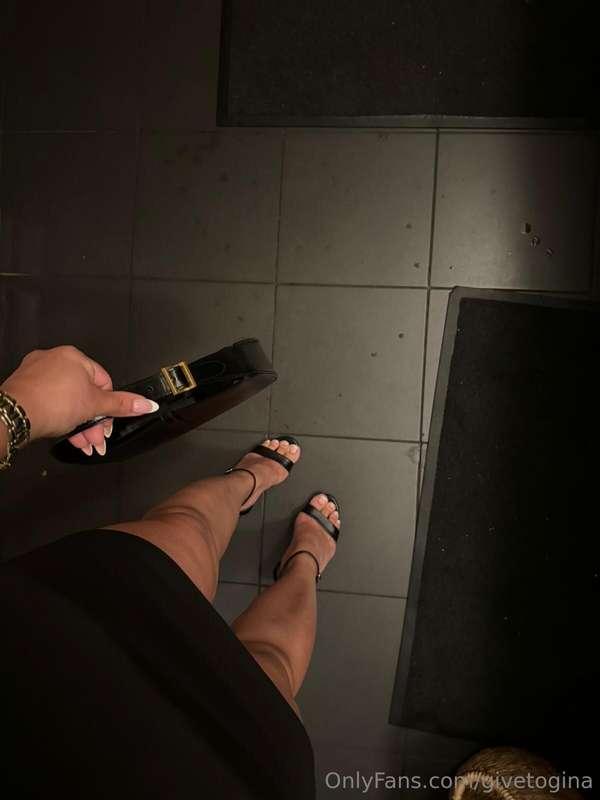 Kiss my shoes under the desk