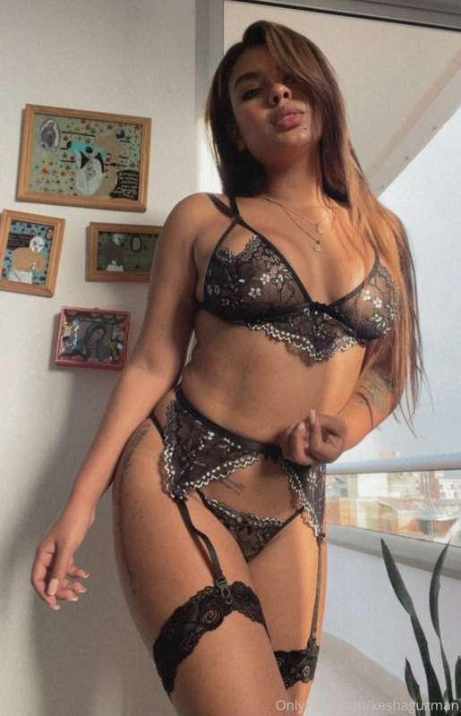 I'm ready for Sexting 🔥😈 DM me and ask for prices!!