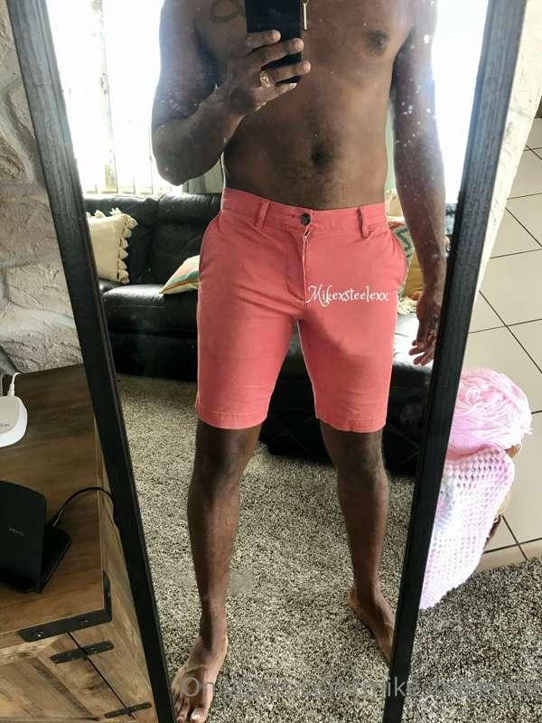 be my valentine? 🖤

Tip and I’ll bless your DMs