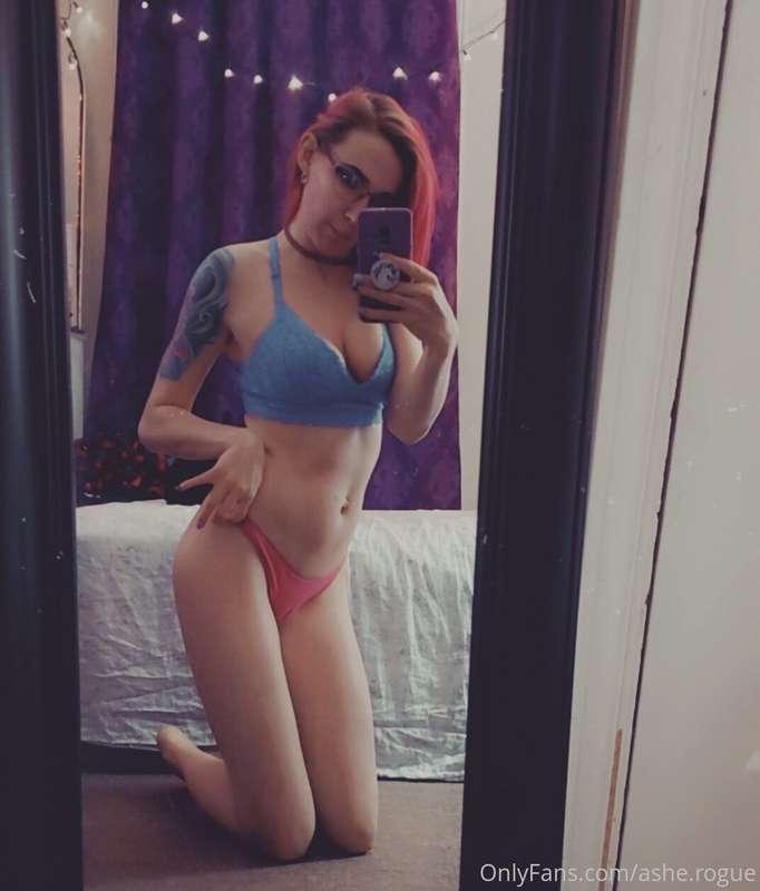 Just soon mirror teases💜💋