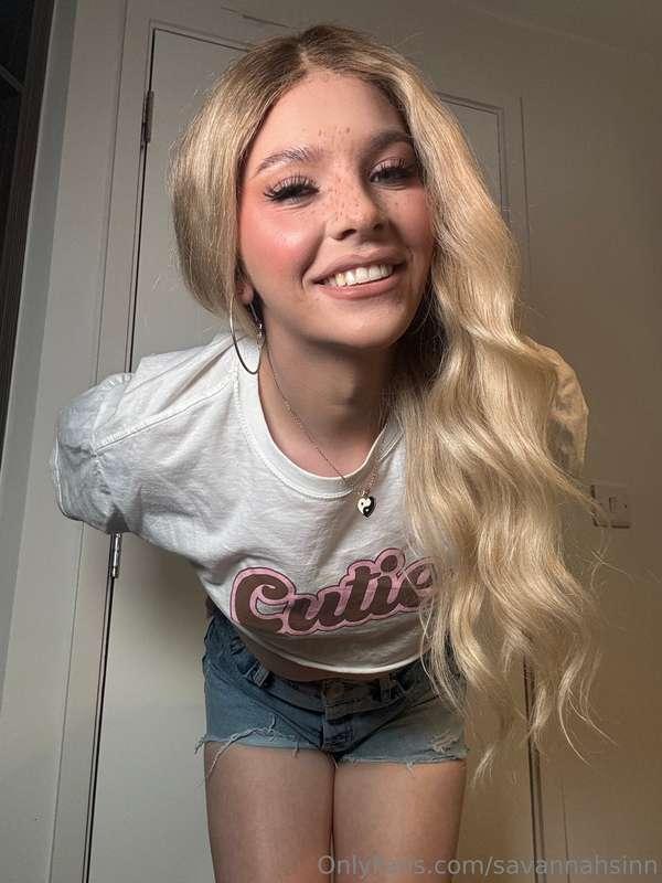 feeling extra "cutie" today, hit that 💓 button if you agree!..