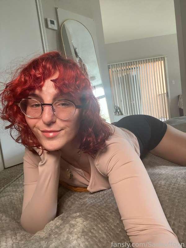i got rlly stoned while filming this video and i feel so cute i keep getting distracted by wanting to capture the beauty.