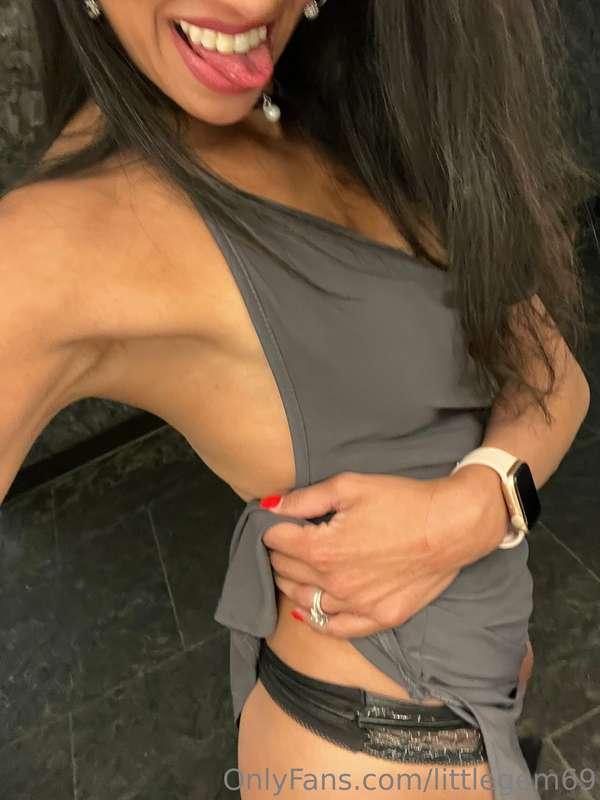 Be my dinner date?