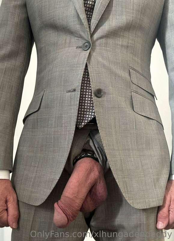 The full set of “ Man in Grey Suit “ pics from yesterdays ph..