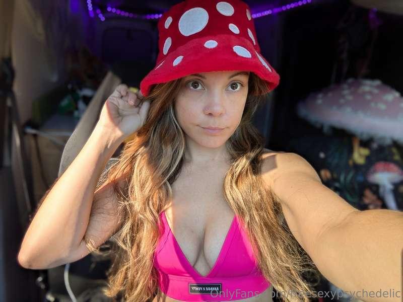 Going on new mushroom adventures soon 🥰🍄