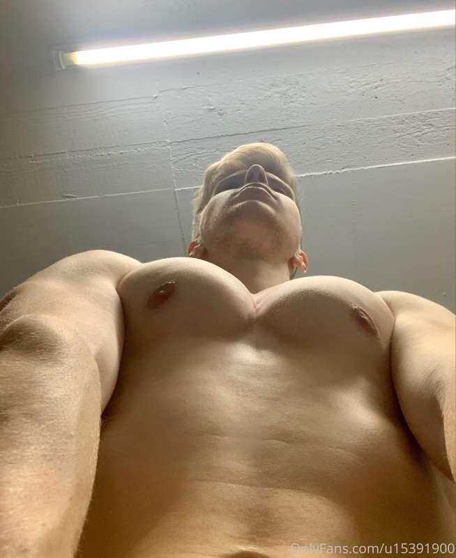 Like if you want to suck on daddy‘s giant tits