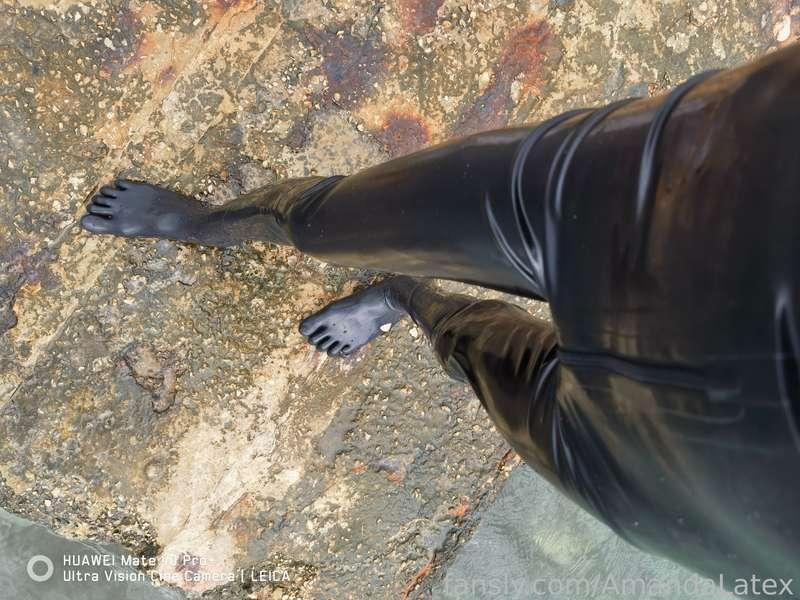 amandalatex image #8