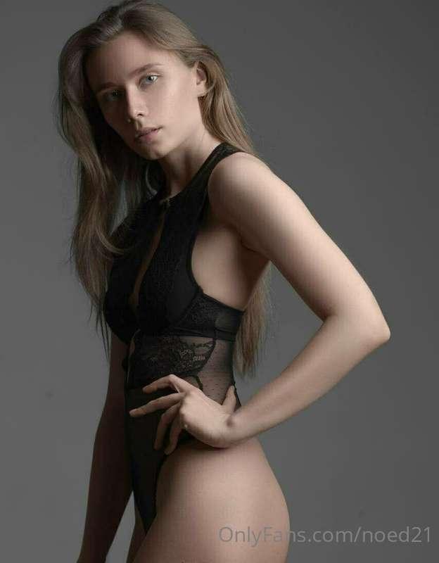 @jay_jenniferr  🔞 sexing  💋 hot content  ❤️ in touch 24/7  🎁..